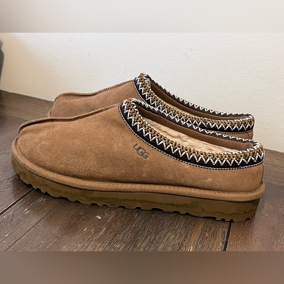 UGG Shoes - UGG Tasman Slippers Womens size 8